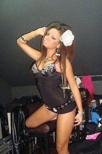 Meet 22-Year-Old Victoria from California, She's Online Now